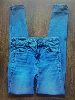 American Eagle Outfitters Light Blue Skinny Jeans